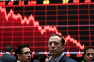 Negative sentiment towards the dollar is at its highest since 2012